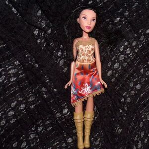Disney Princess Royal Shimmer Pocahontas Doll